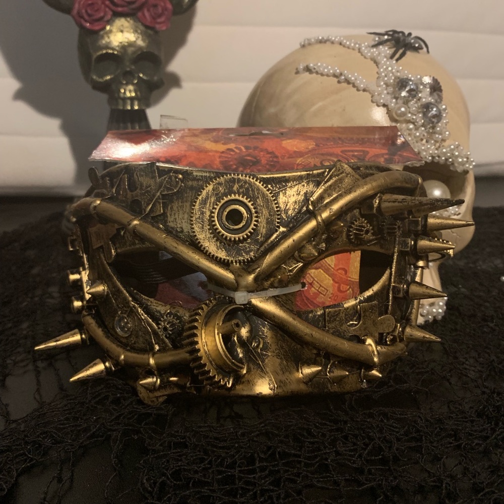 Awesome Steampunk Gears and Spikes Mask